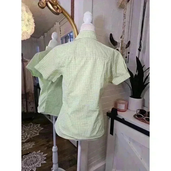 Carhartt Women's Size M Green and White Plaid Button-up Short Sleeve Shirt - Picture 2 of 7